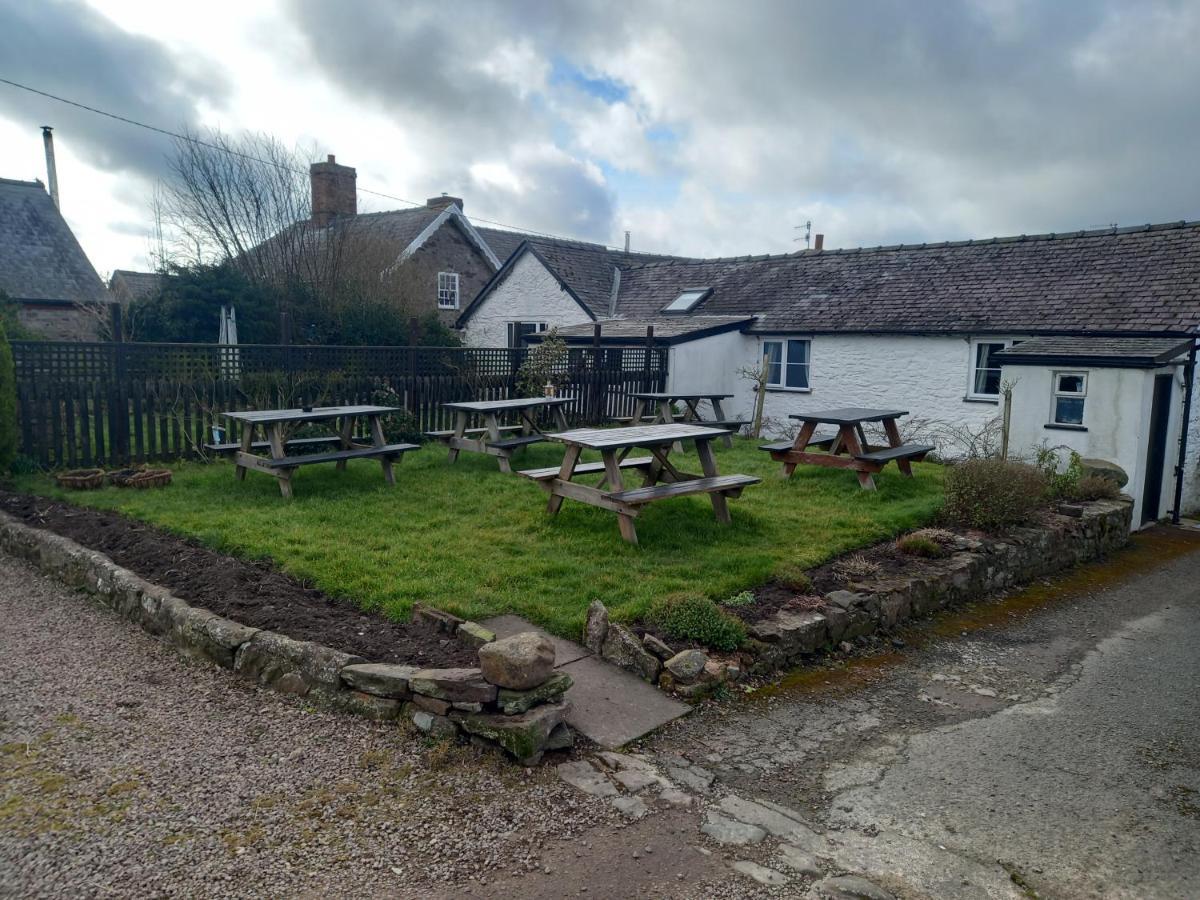 The Crown Inn Wentnor Eksteriør bilde