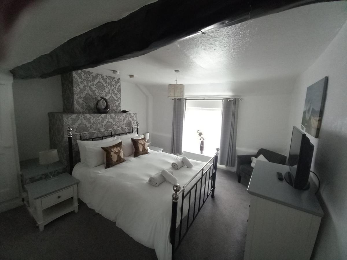 The Crown Inn Wentnor Eksteriør bilde