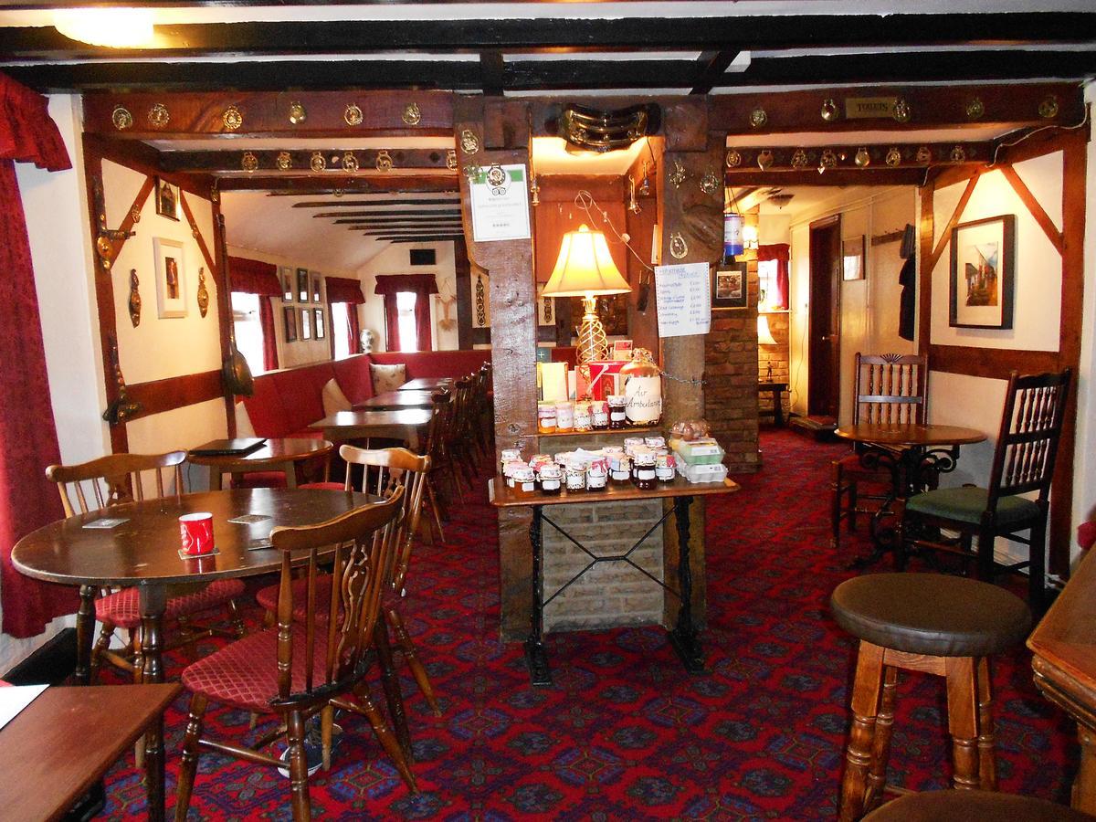 The Crown Inn Wentnor Eksteriør bilde