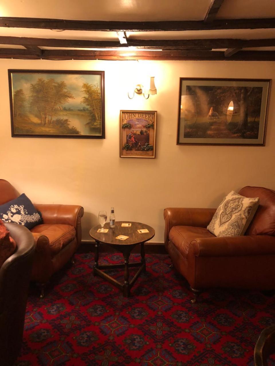 The Crown Inn Wentnor Eksteriør bilde